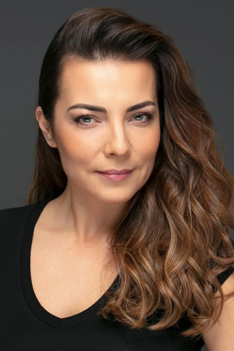 Burcu Kara biyografi fotoğrafı