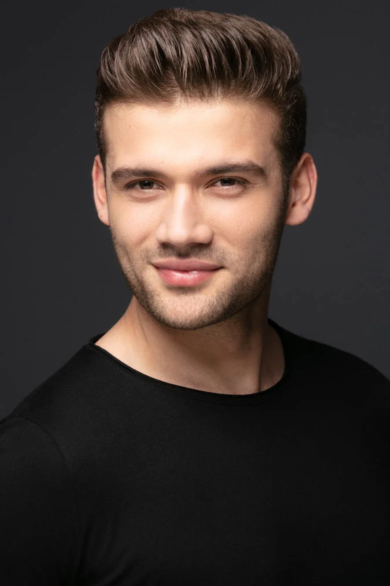 Caner Topçu biyografi fotoğrafı