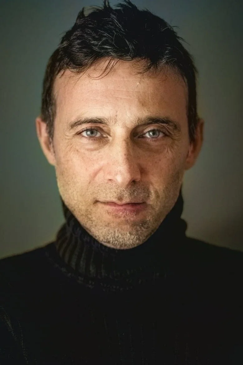 Cem Bender biyografi fotoğrafı