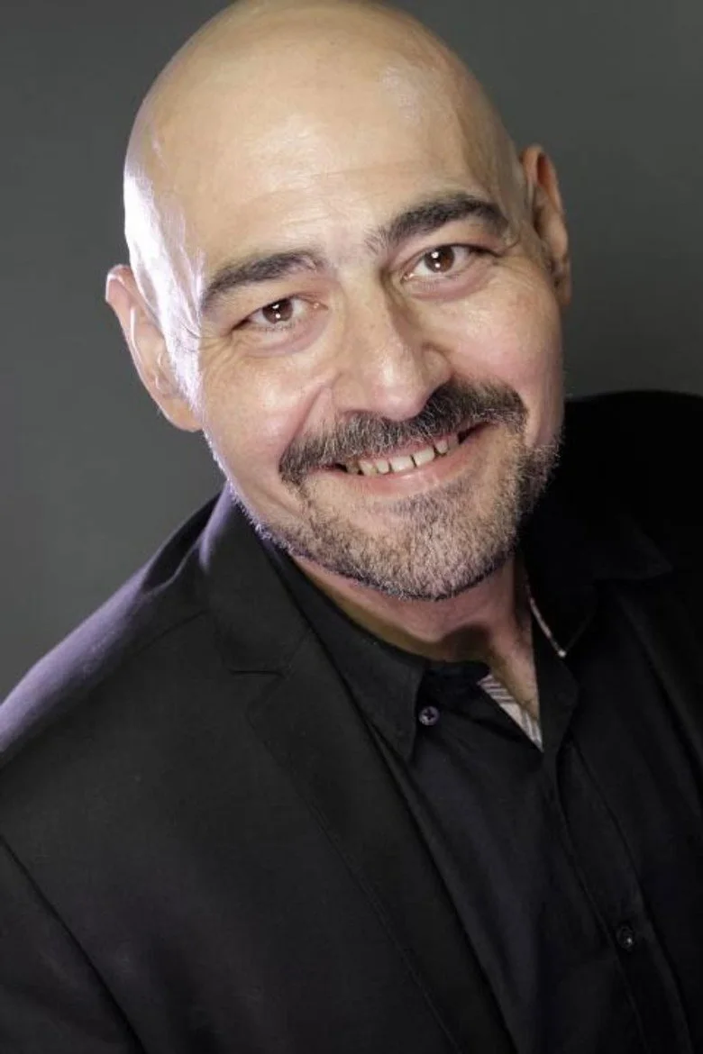Cem Cücenoğlu biyografi fotoğrafı