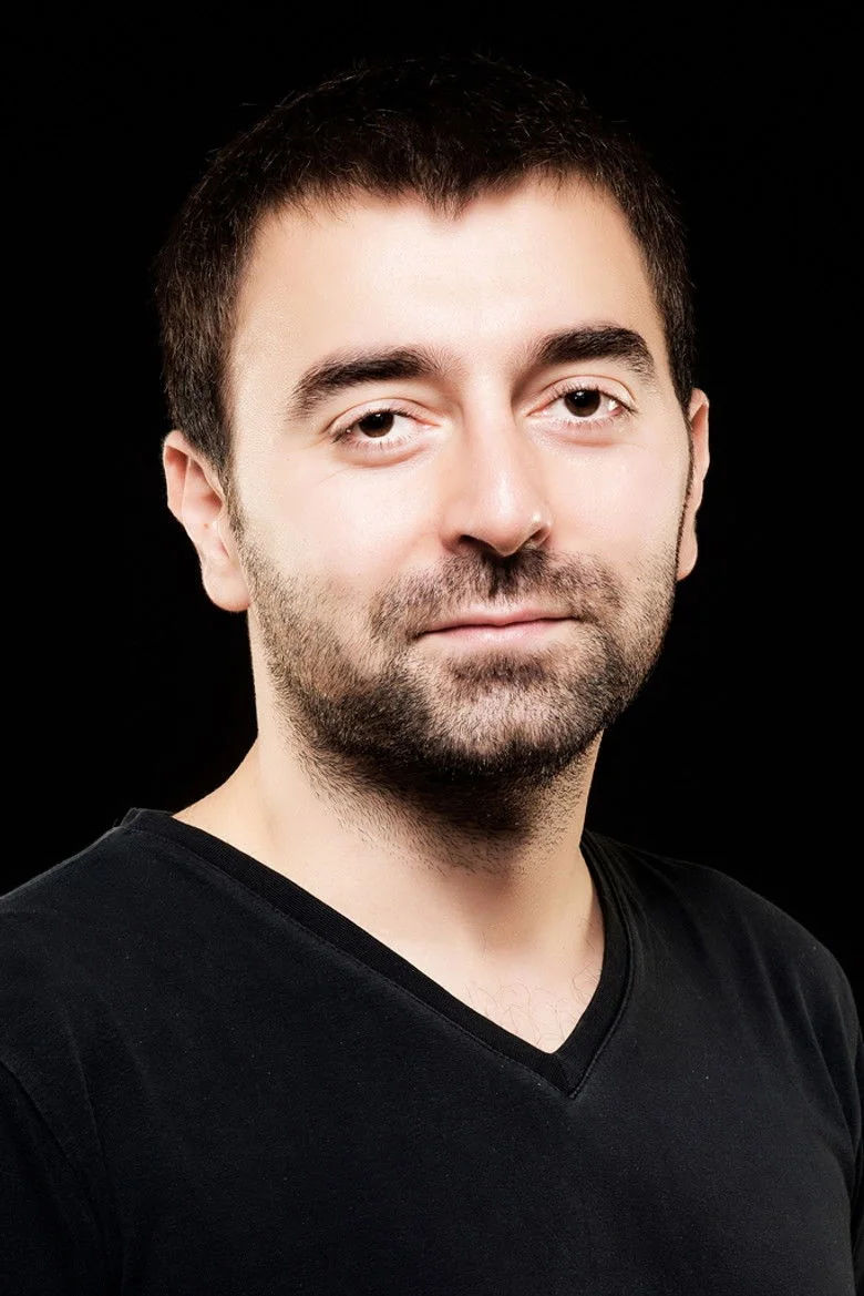 Cem Uslu biyografi fotoğrafı