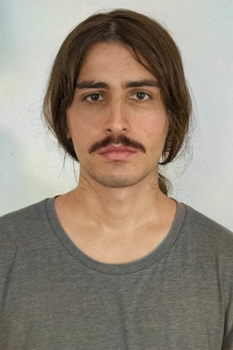 Deniz Göktaş biyografi fotoğrafı