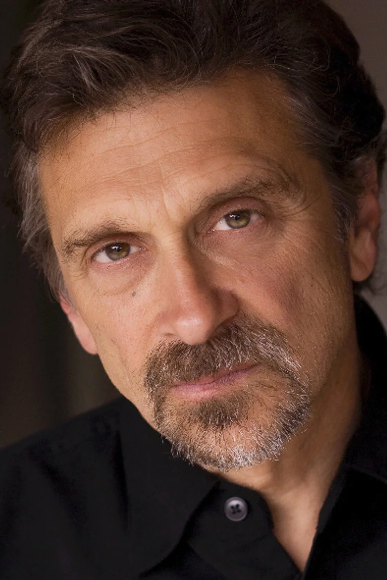Dennis Boutsikaris biyografi fotoğrafı