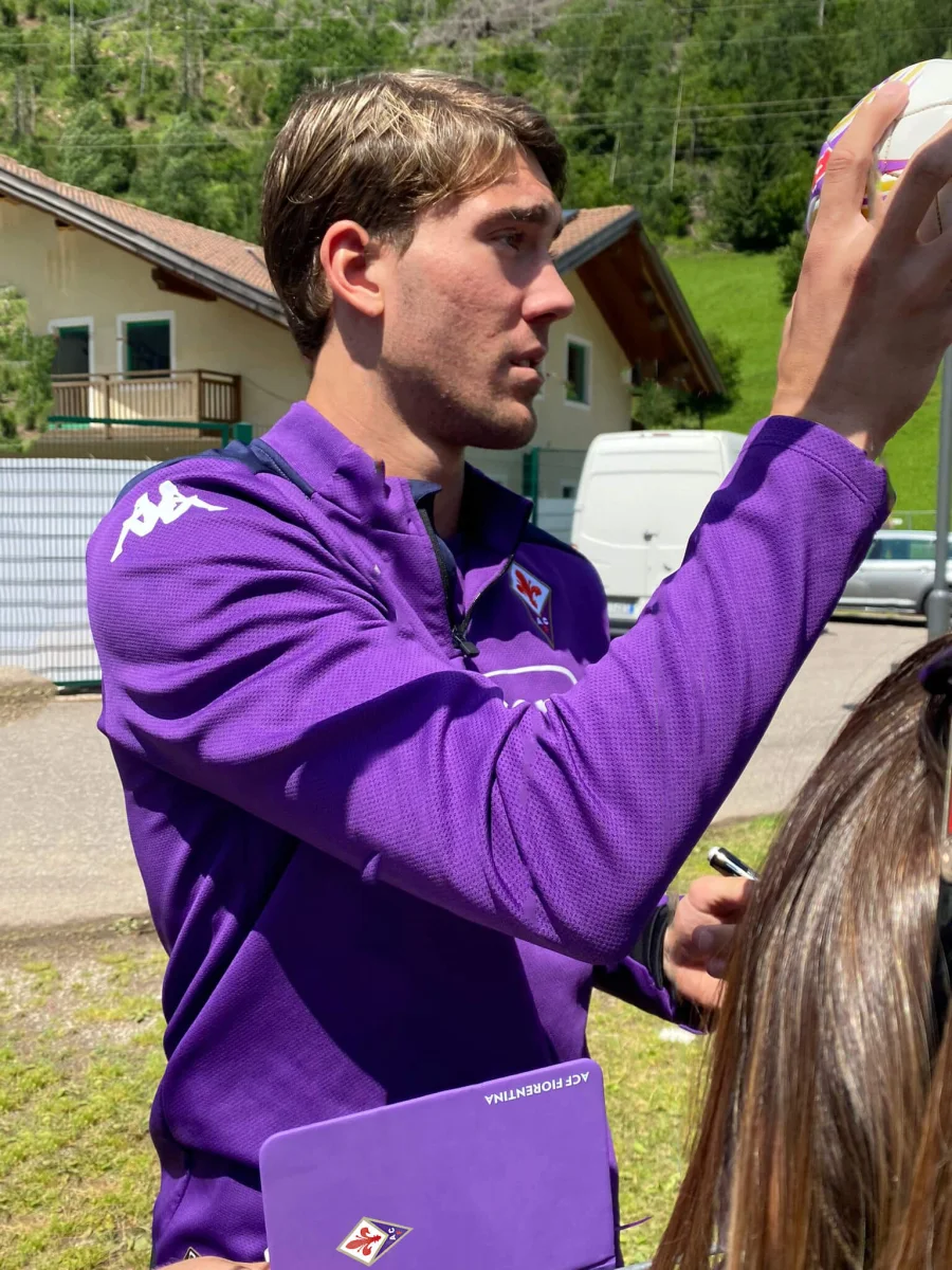 Dušan Vlahović biyografi fotoğrafı