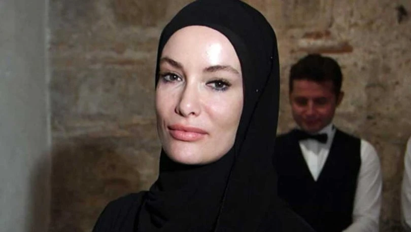 Gamze Özçelik biyografi fotoğrafı