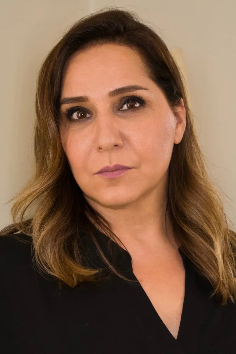Gülhan Tekin biyografi fotoğrafı