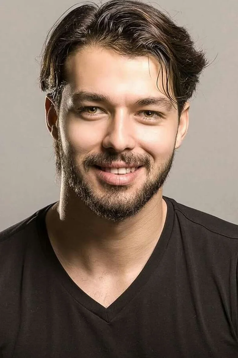 Hilmi Cem İntepe biyografi fotoğrafı