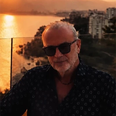 Levent Özdilek Levent Özdilek portresi