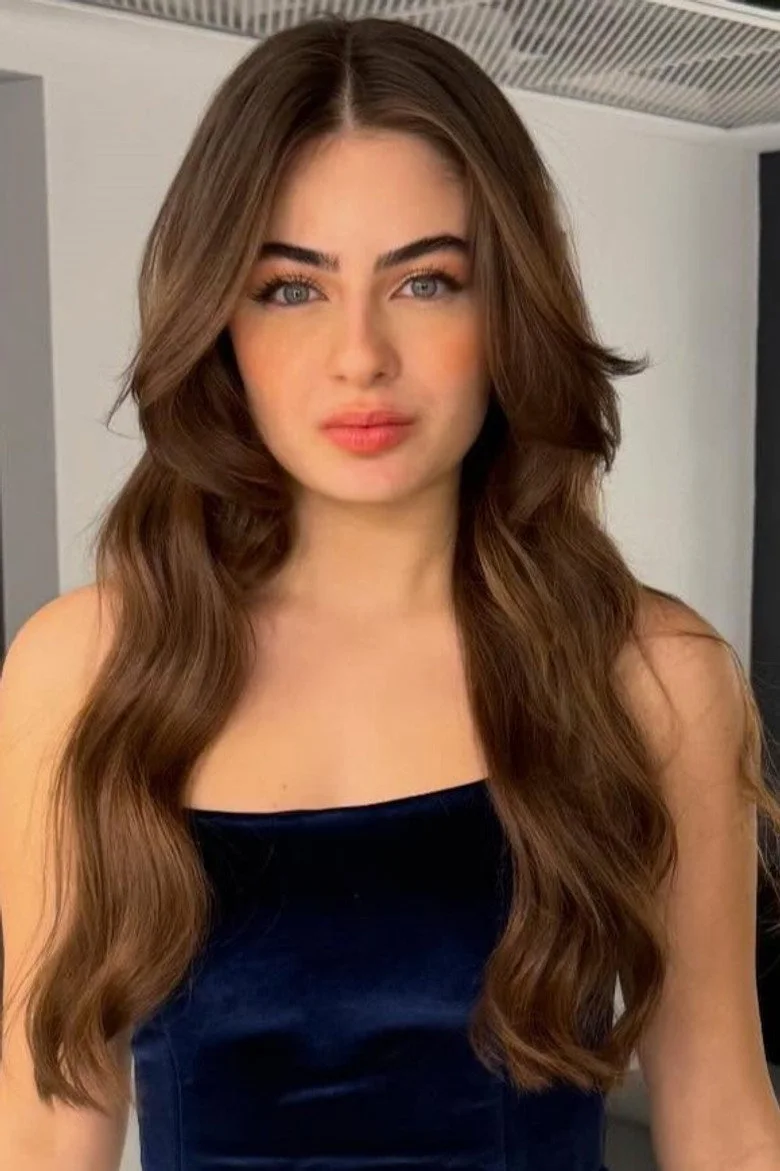 Leya Kırşan biyografi fotoğrafı