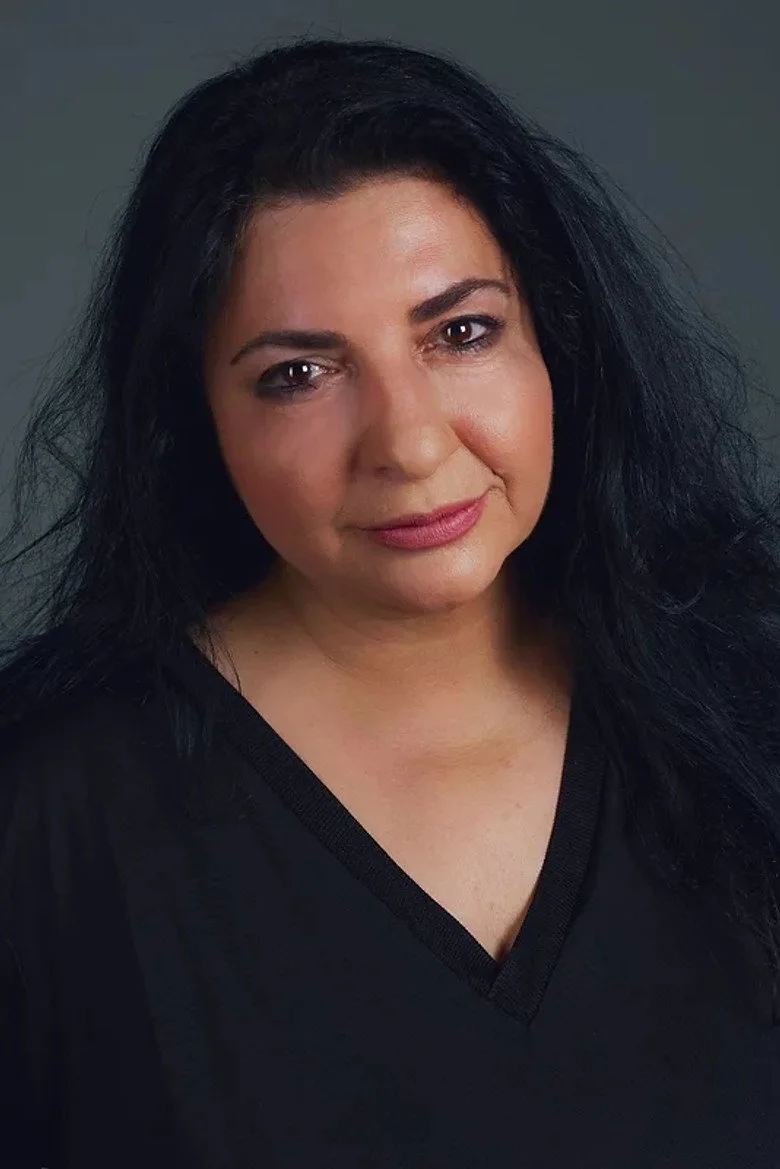 Leyla Okay biyografi fotoğrafı