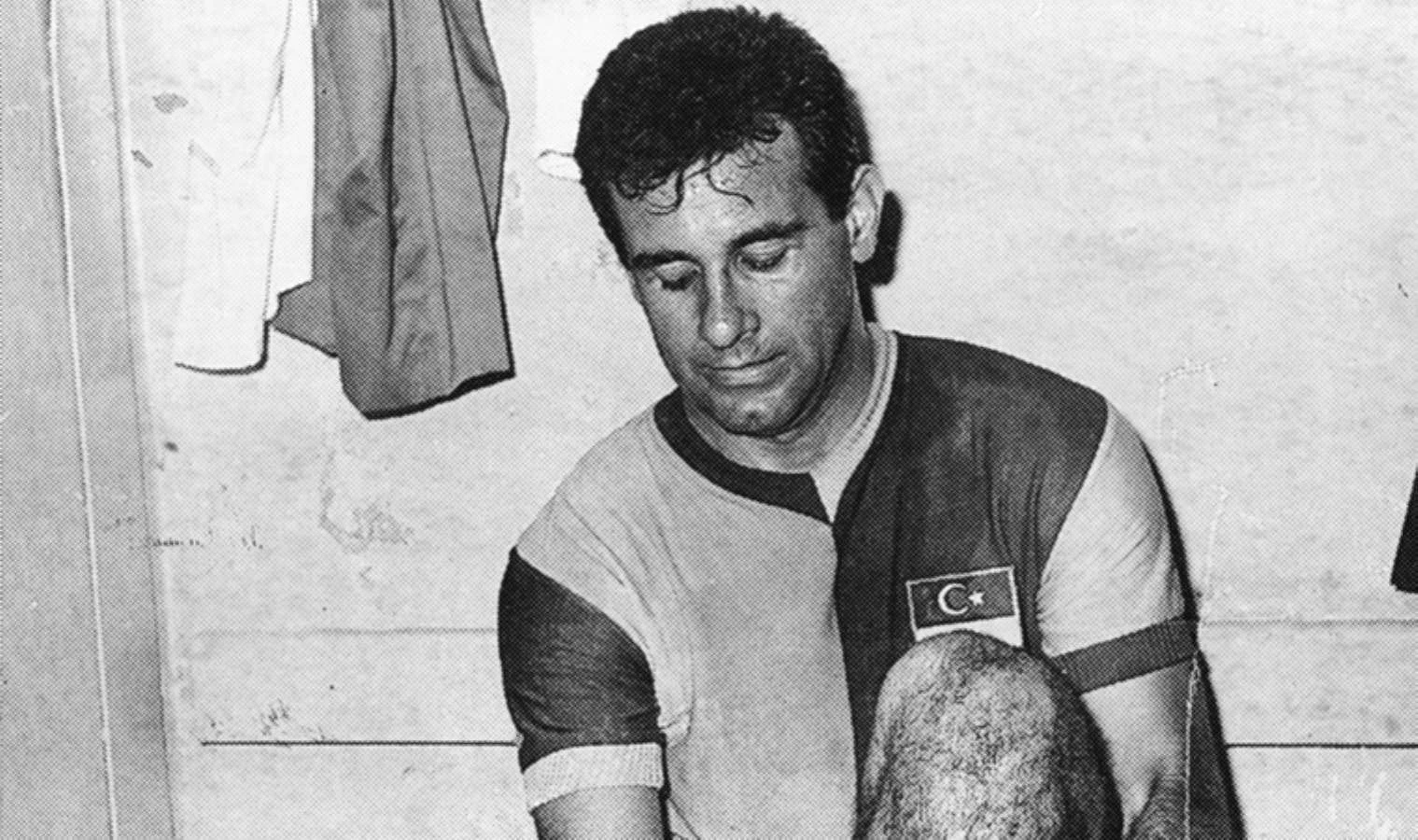 Metin Oktay biyografi fotoğrafı