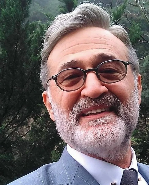 Müfit Kayacan biyografi fotoğrafı