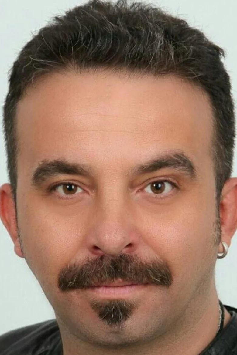 Mustafa Şen biyografi fotoğrafı