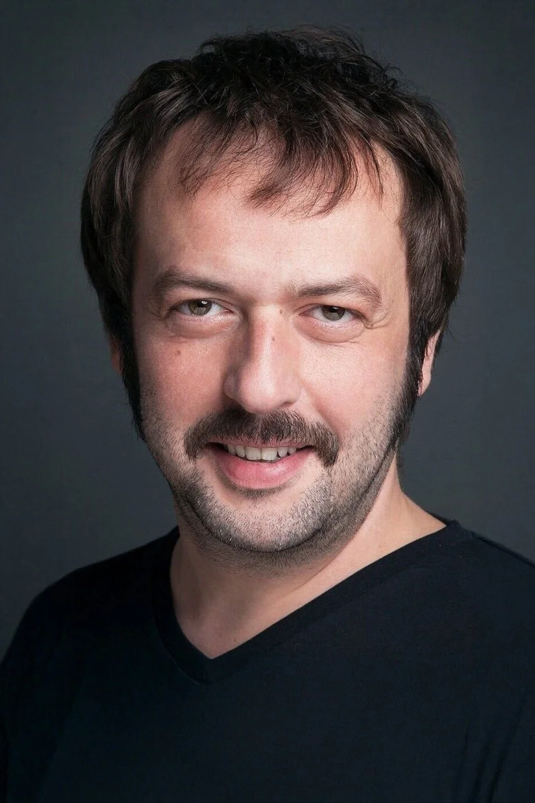 Okan Yalabık biyografi fotoğrafı