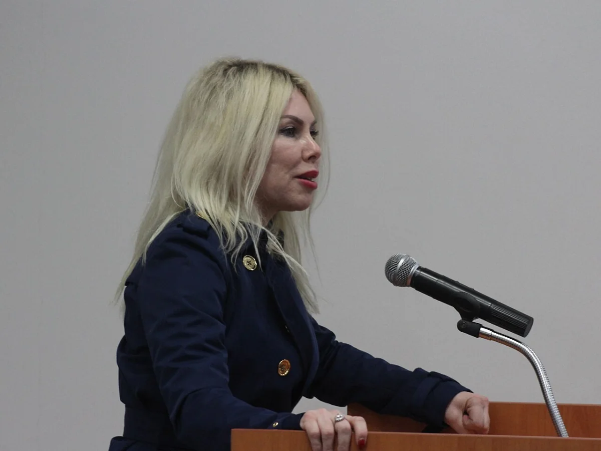 Özlenen Özkan biyografi fotoğrafı