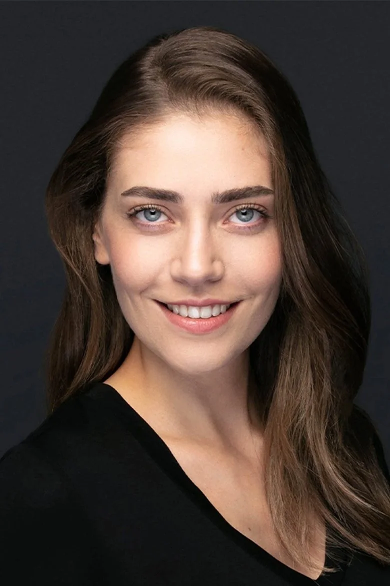 Öznur Serçeler biyografi fotoğrafı