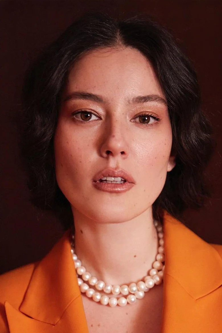 Pelin Akil biyografi fotoğrafı