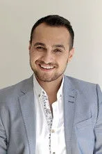 Savaş Satış biyografi fotoğrafı