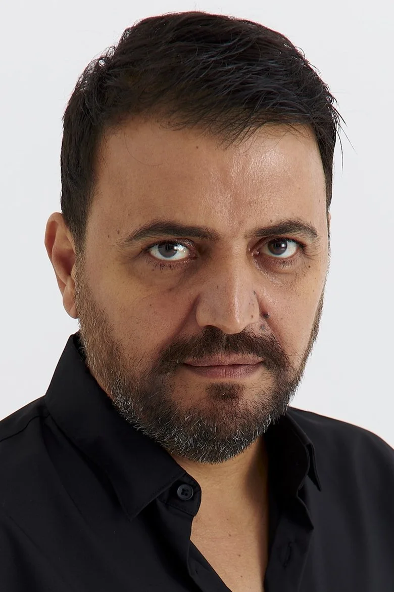 Şinasi Yurtsever biyografi fotoğrafı