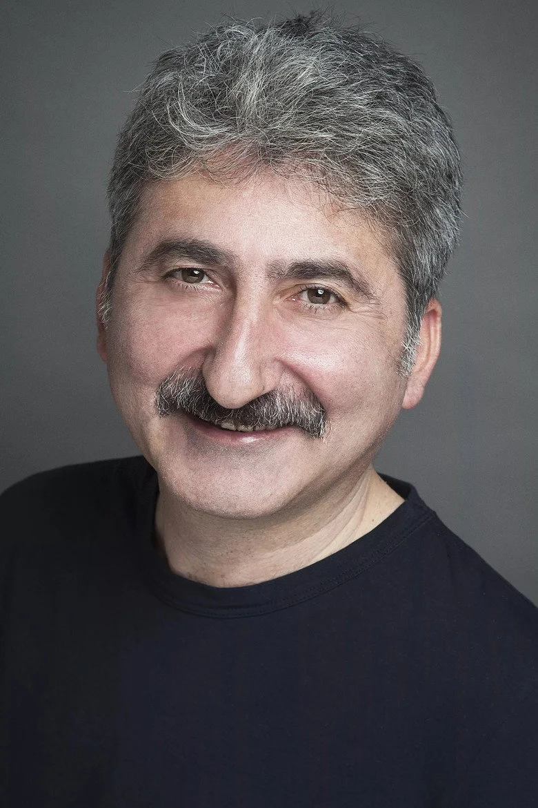 Tuna Orhan biyografi fotoğrafı