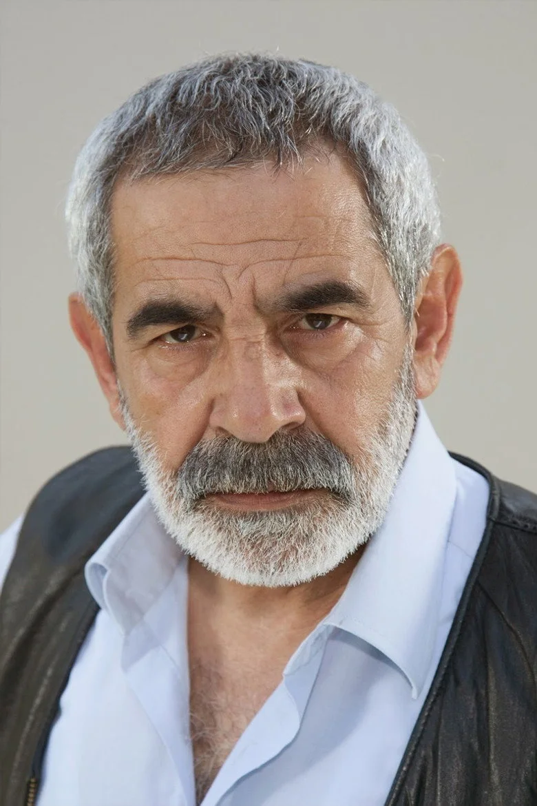 Turgay Tanülkü biyografi fotoğrafı