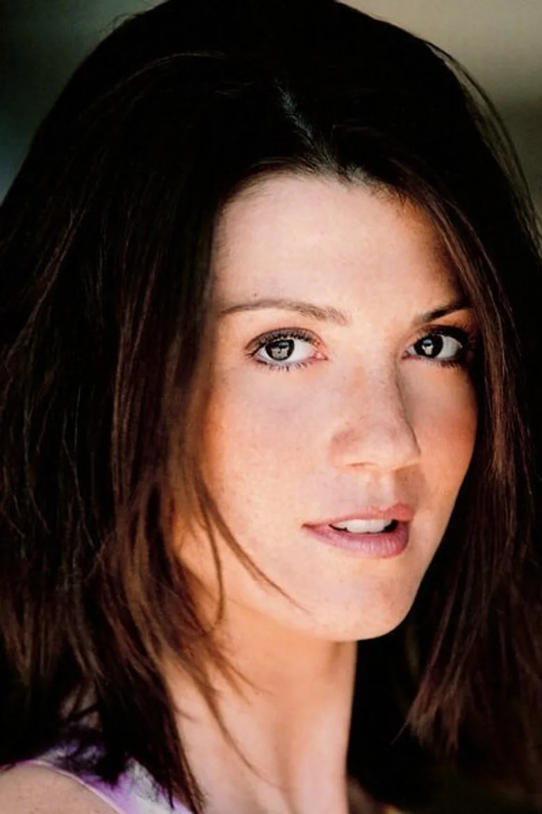 Zoe McLellan biyografi fotoğrafı